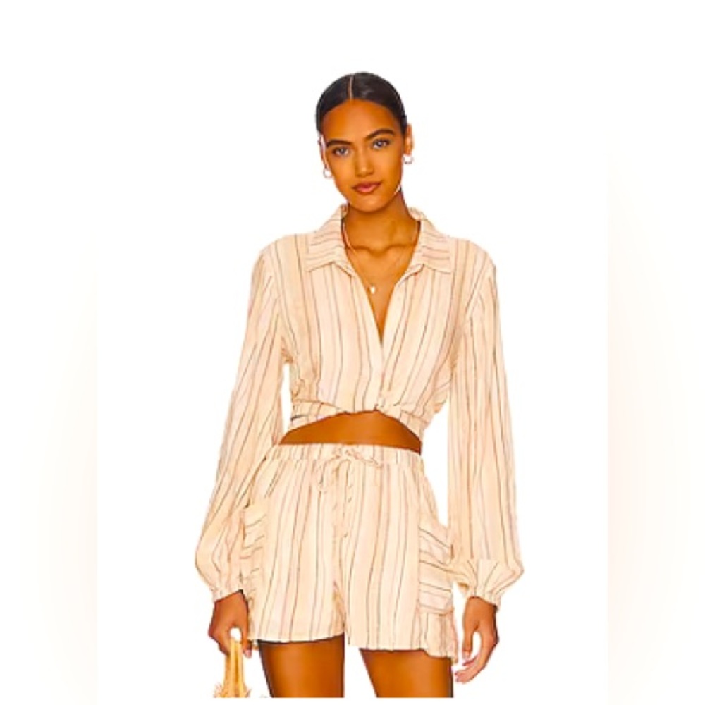 L*SPACE PLAY IT COOL TOP NWT L